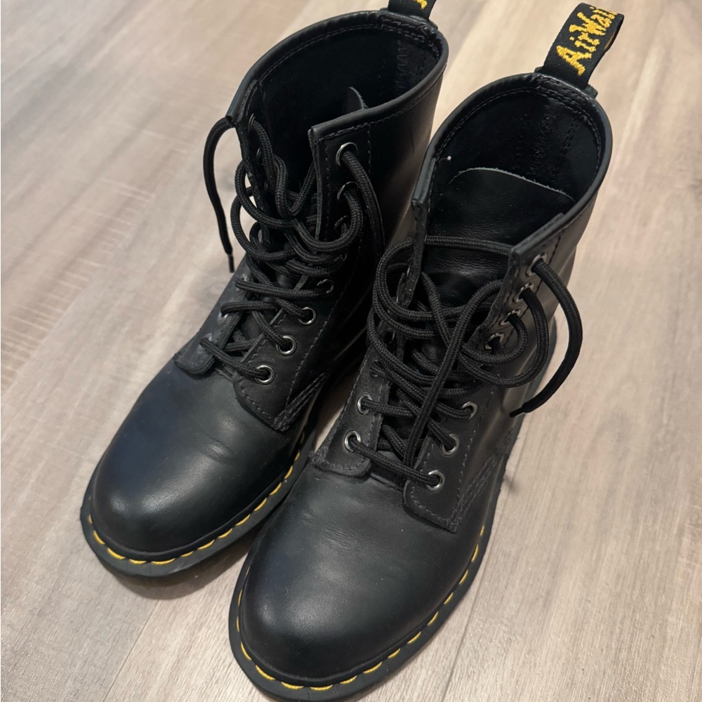 Dr. Martens 1460 W Boots